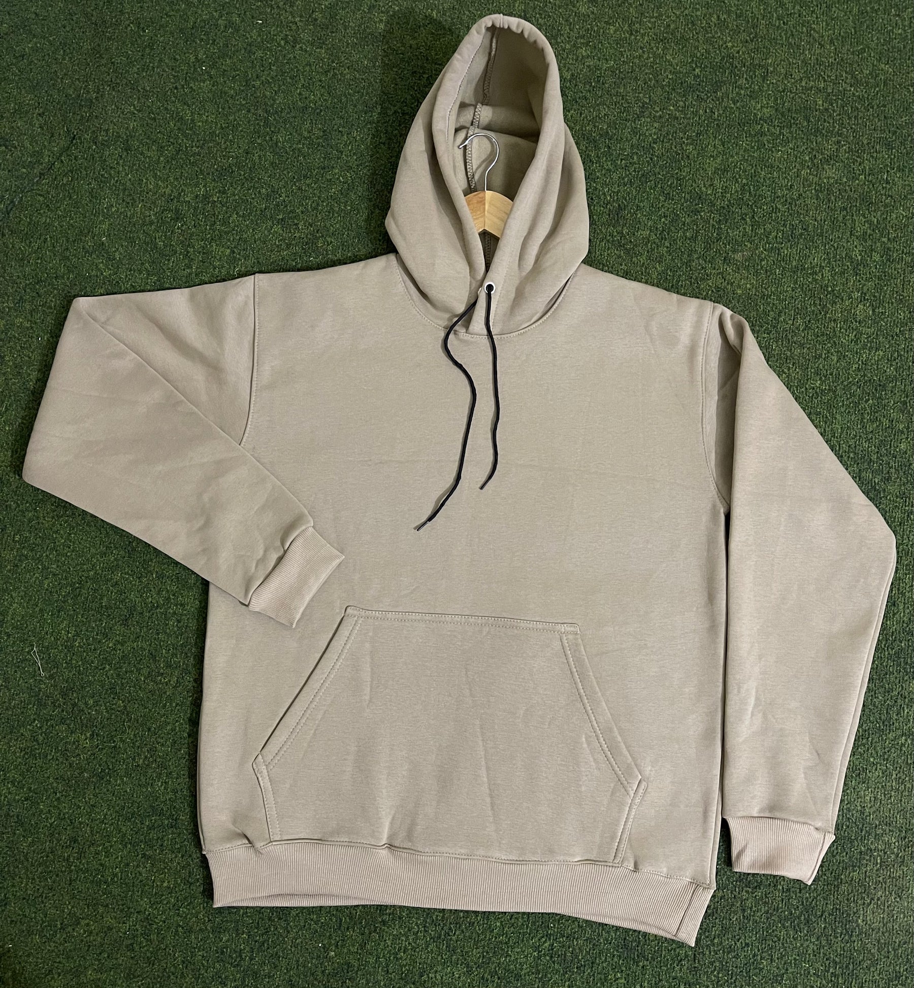 White Fleece Premium Hoodie – Soft, Stylish & Comfortable